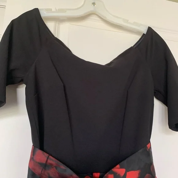 Dress - Picture 3 of 8